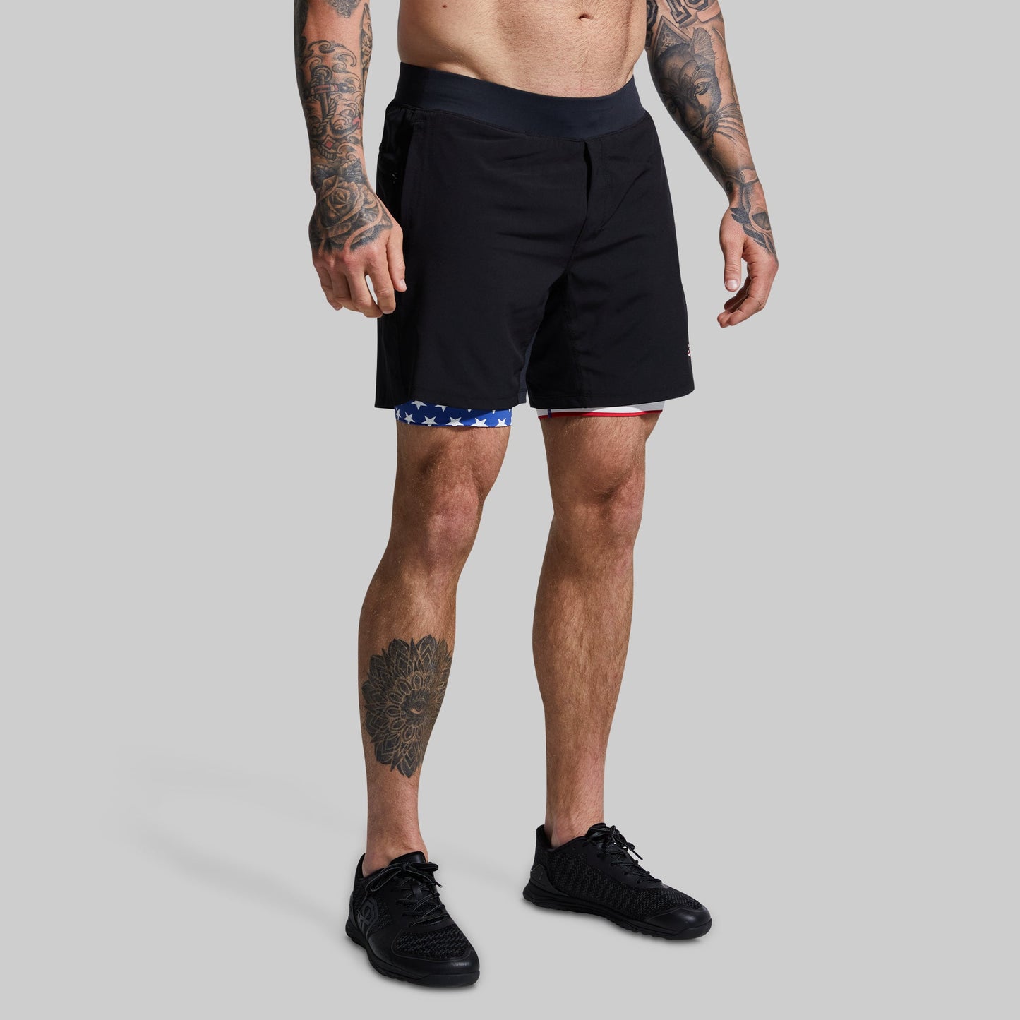 VERSATILE SHORT W/ COMPRESSION 7" BLACK LIBERTY